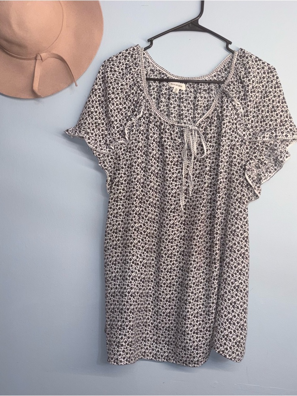 Max Studio 2X Frilly Floral Tie-Neck Blouse in Black and White dainty pattern